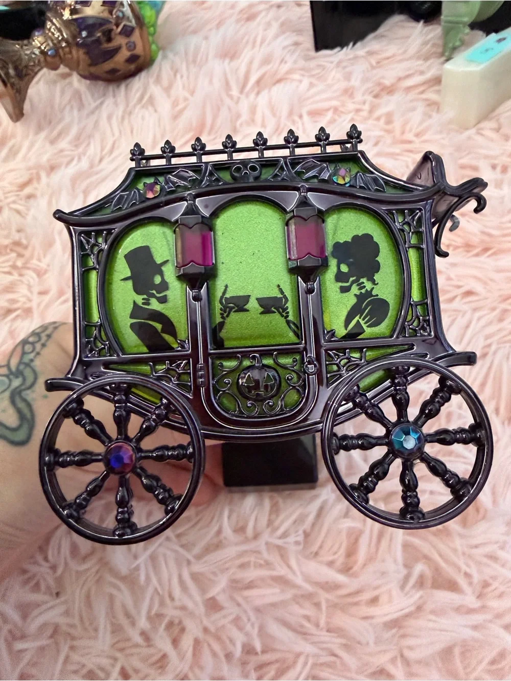 Bath & Body Works Green and Purple Haunted Carriage Wall Nightlight